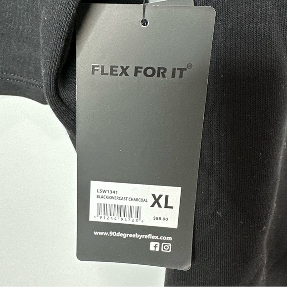 90 Degrees By Reflex Cropped Sweater Size XL - Picture 2 of 2